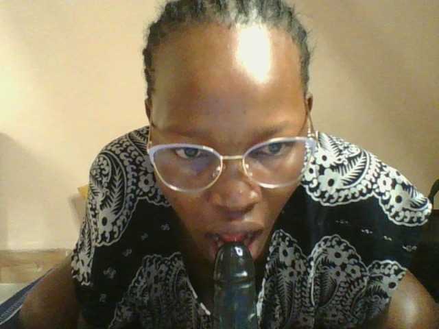 Jennyf live cam on BongaCams