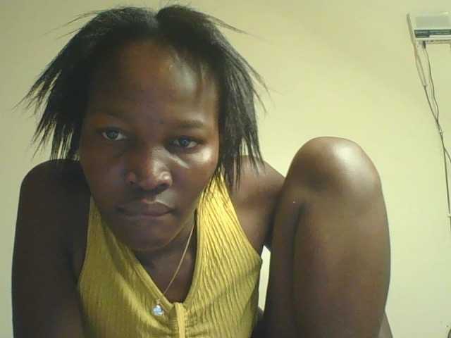 Jennyf live cam on BongaCams