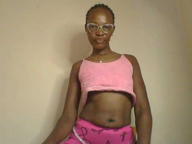 Jennyf live cam on BongaCams