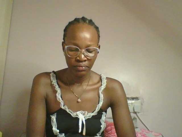 Jennyf live cam on BongaCams