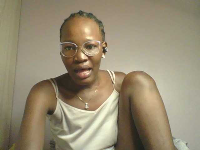 Jennyf live cam on BongaCams