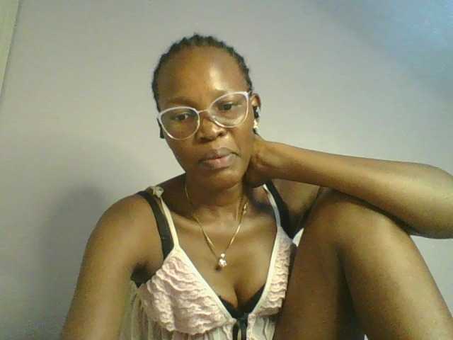 Jennyf live cam on BongaCams