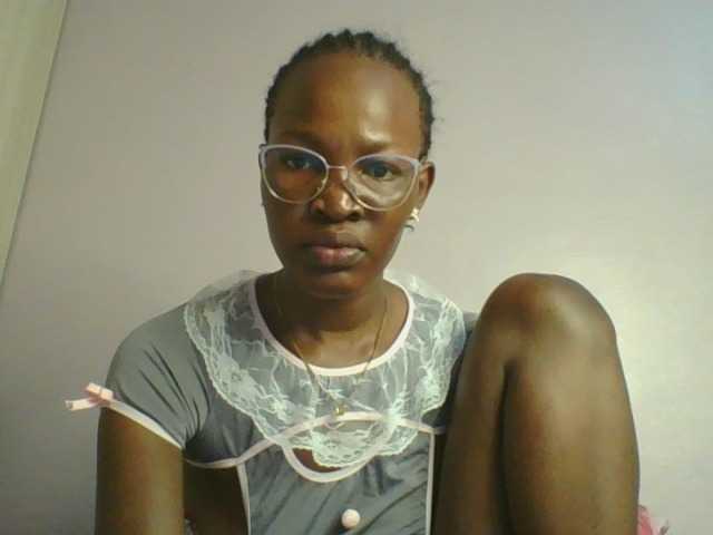 Jennyf live cam on BongaCams