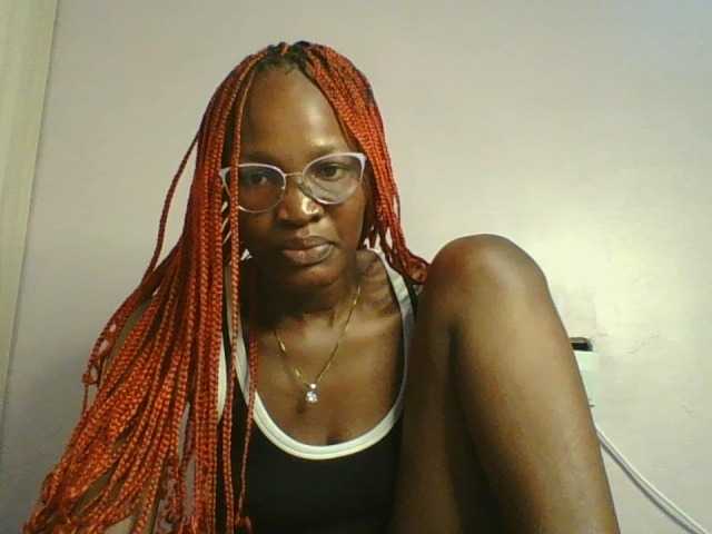 Jennyf live cam on BongaCams
