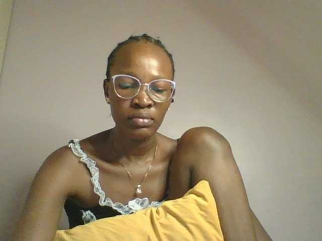 Jennyf live cam on BongaCams