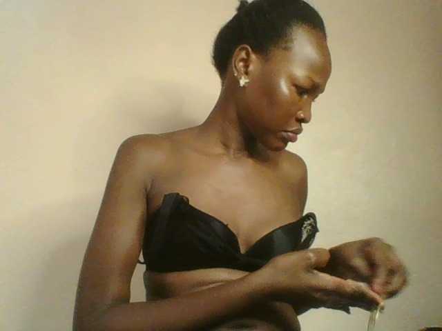 Jennyf live cam on BongaCams