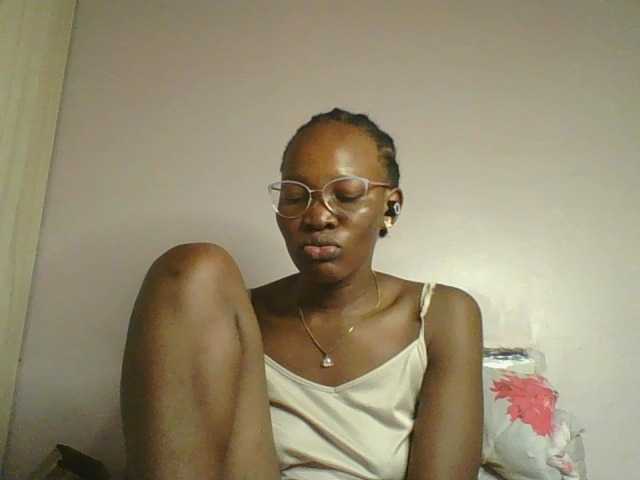 Jennyf live cam on BongaCams