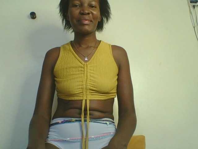 Jennyf live cam on BongaCams