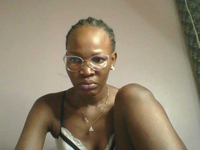 Jennyf live cam on BongaCams