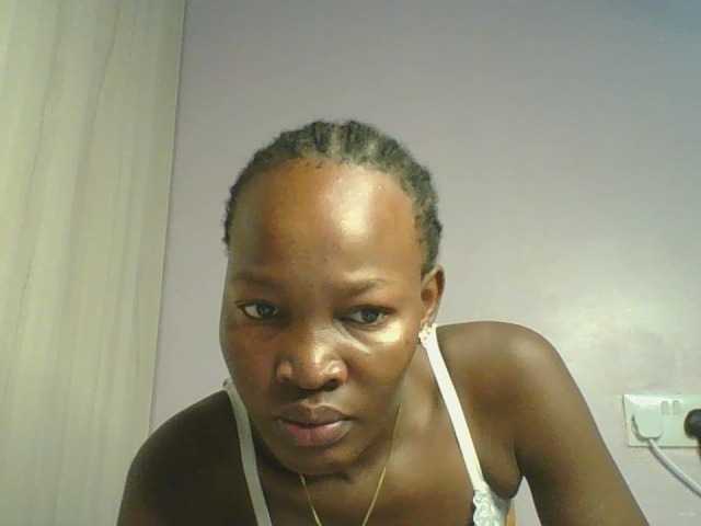 Jennyf — live female cam