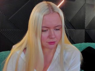 Julia-Robertson Porn Show