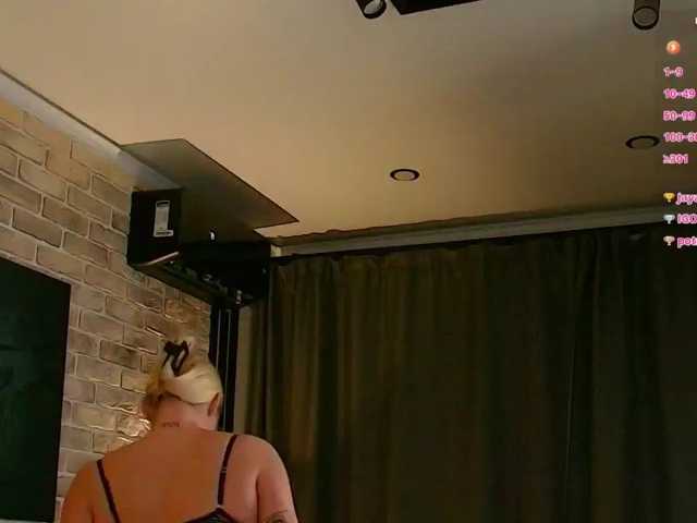Julia-robertson live cam