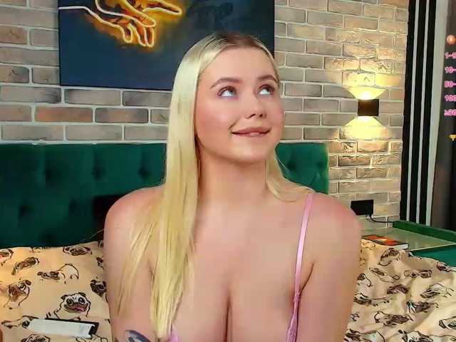 Julia-robertson live cam