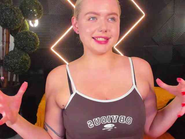 Julia-Robertson webcam