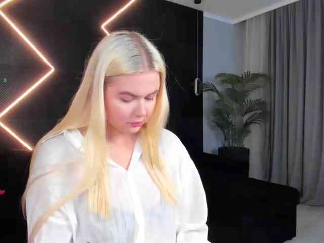 Вебкам-шоу Julia-Robertson