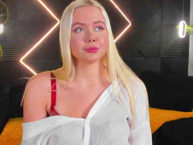 Julia-Robertson webcam