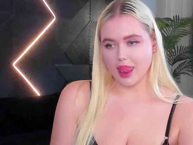 Julia-Robertson webcam