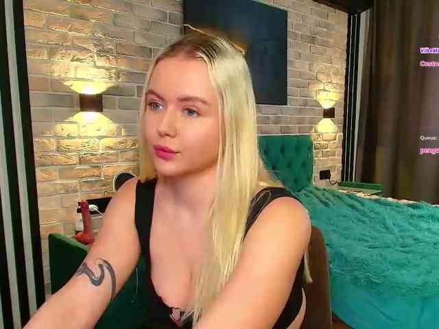 Julia-Robertson webcam
