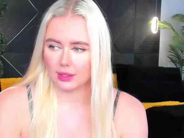 Julia-Robertson webcam