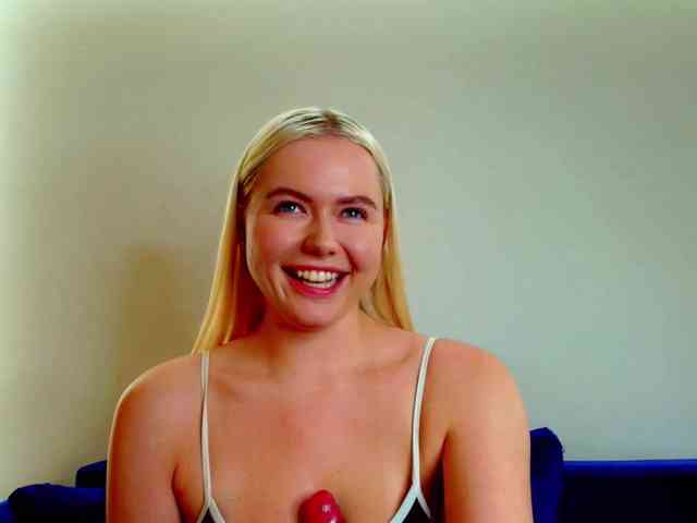 Julia-Robertson webcam