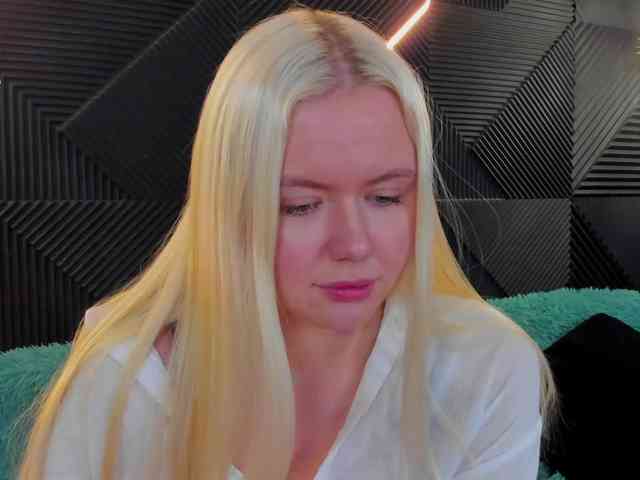 Julia-Robertson webcam