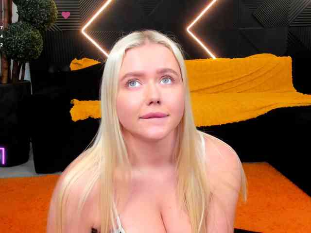 Julia-Robertson webcam