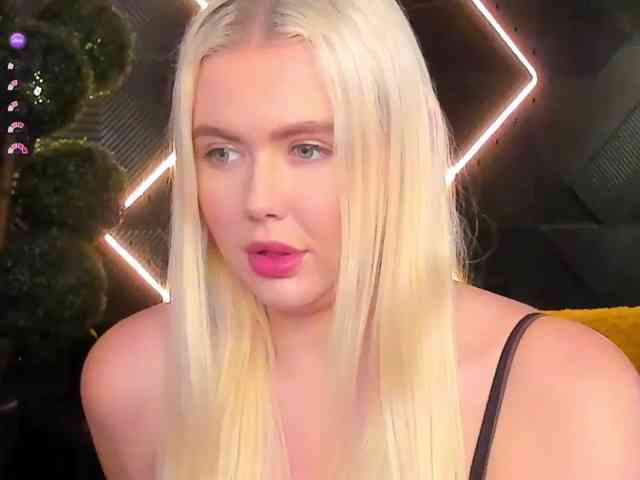Julia-Robertson webcam