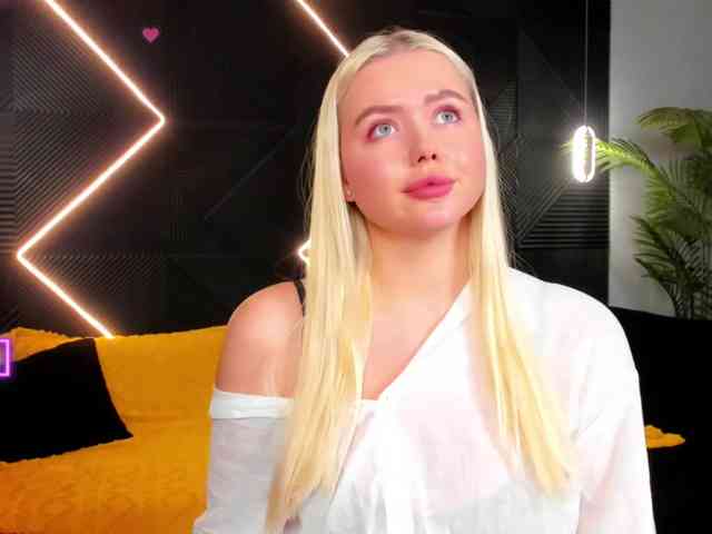 Julia-Robertson webcam