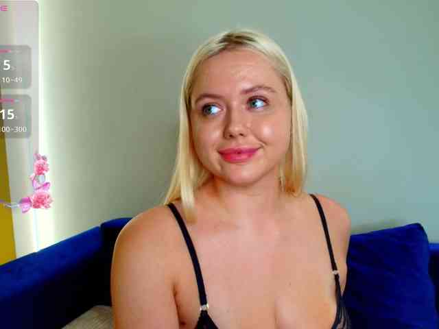 Julia-Robertson webcam