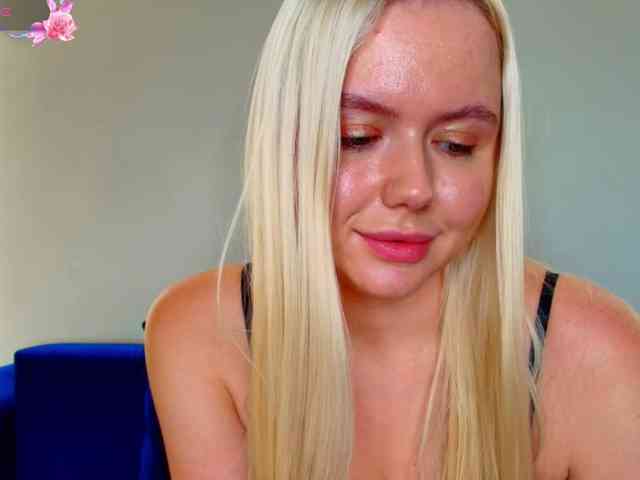 Julia-Robertson webcam