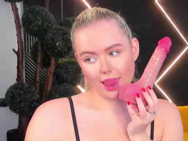 Julia-Robertson webcam