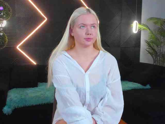 Julia-Robertson webcam