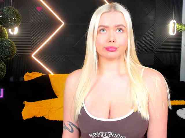 Julia-Robertson webcam