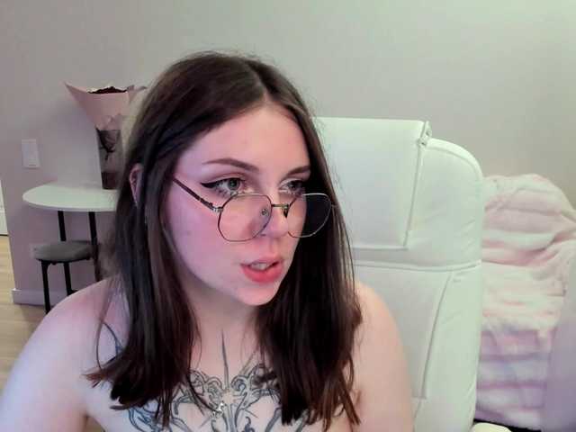 silverglace live cam on BongaCams