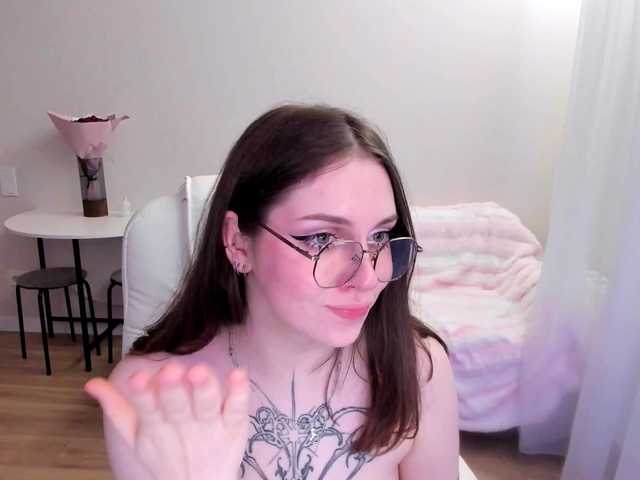 silverglace live cam on BongaCams
