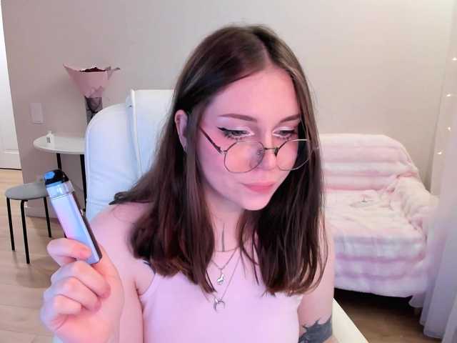 silverglace live cam on BongaCams