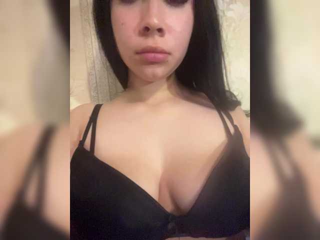 MarinaKisa live cam on BongaCams