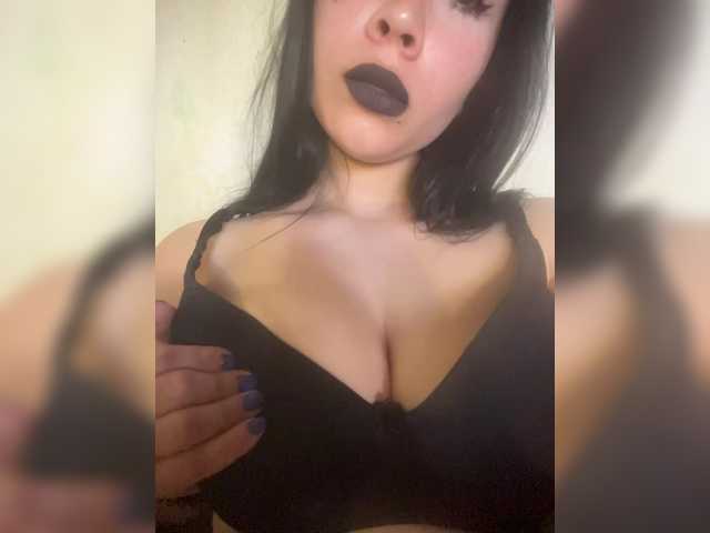 MarinaKisa live cam on BongaCams