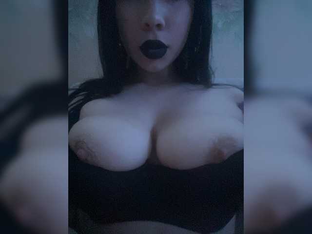 MarinaKisa live cam on BongaCams