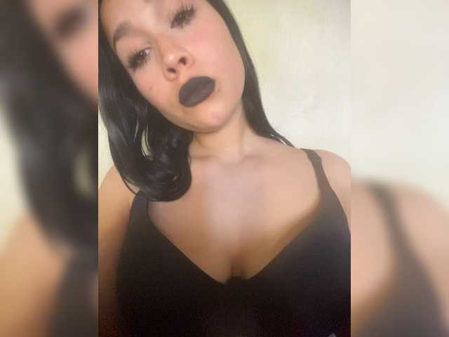 MarinaKisa live cam on BongaCams