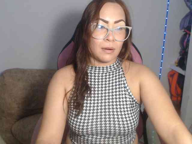 Modelo: steeny77