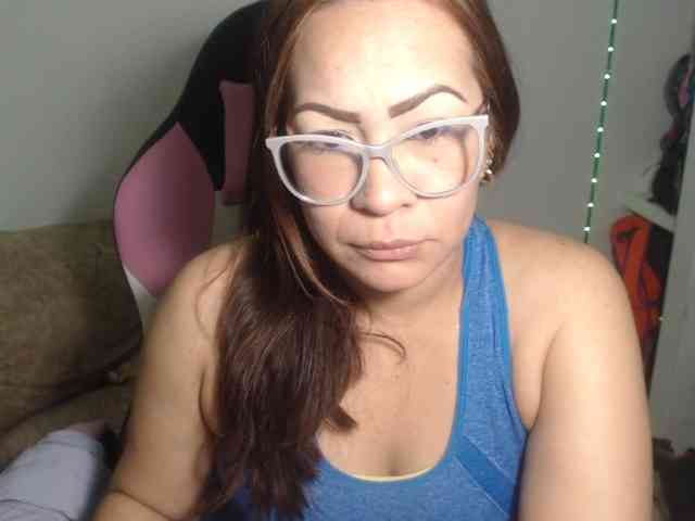Modelo: steeny77