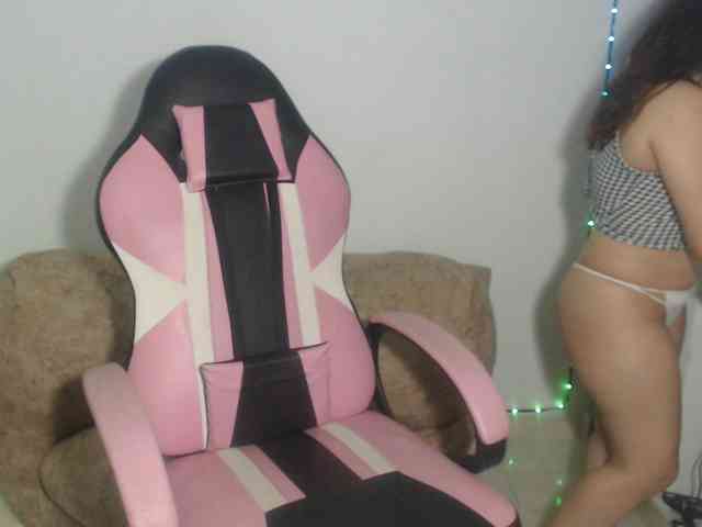 Modelo: steeny77