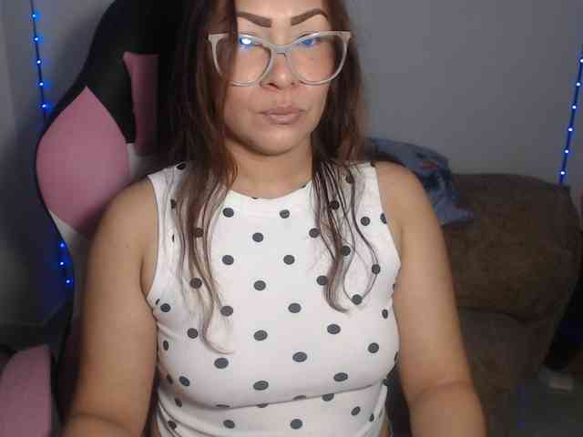 Modelo: steeny77