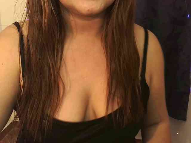 Honeyy69 webcam