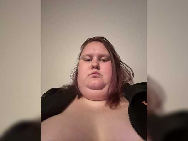 Smarties6300 live cam on BongaCams