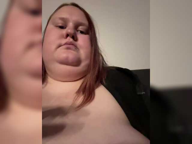 Smarties6300, en directo ahora en BongaCams