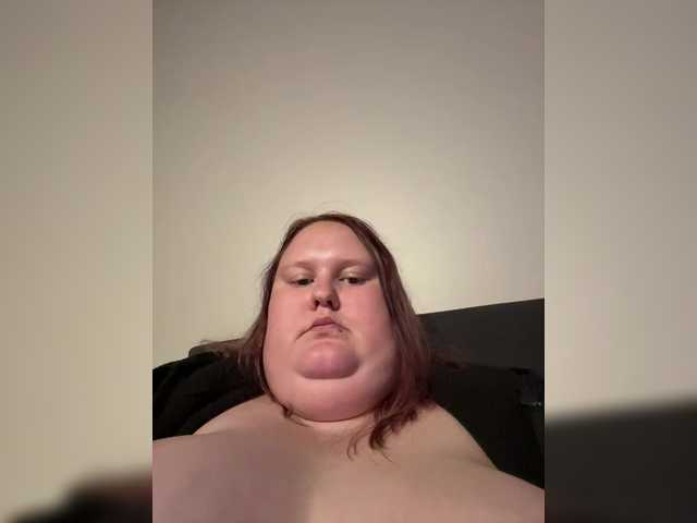 Smarties6300 live cam on BongaCams