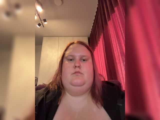 Smarties6300 live cam on BongaCams