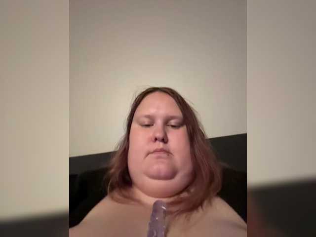 Smarties6300 live cam on BongaCams